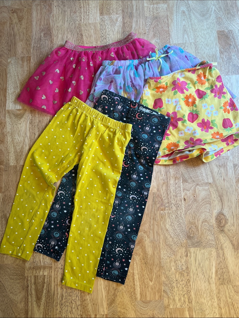 Girls 4/5 Leggings & Skirts Bundle